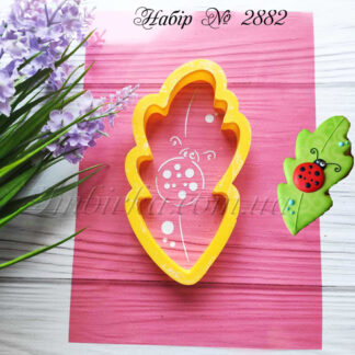 Набор листочек с Божьей коровкой