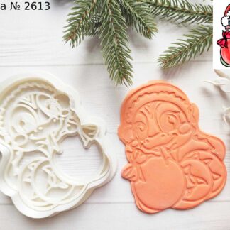 Формочка со штампом змея с елочной игрушкой